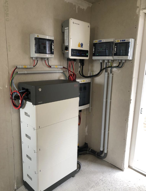 Centrale photovoltaïque de 9 kW avec stockage sur batteries à Saint-Jean-d’Arvey (73230) - 2